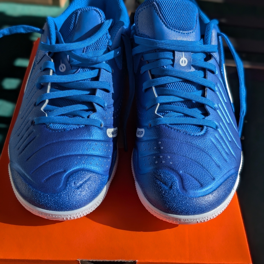 Nike Tiempo Indoor Soccer Shoes